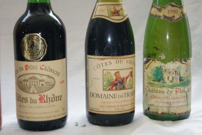 null Lot de 6 bouteilles : 1 de Jurançon Château Jolys 1990, 1 de Côtes de Beaune...