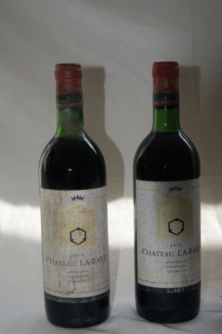 null 2 bouteilles de Bordeaux, Château La Barie, 1972. Es ; lb.
