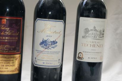 null Lot de 5 bouteilles de Bordeaux : 1 de château Mautret 2008, 1 de Château Moulin...