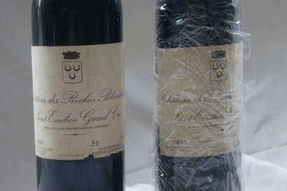 null 2 bouteilles de Saint Emilion Grand Cru, Château des Roches Blanches, 1992....