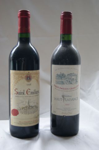 null Lot de 2 bouteilles de Saint Emilion : 1 de Haut Plaisance 1995, 1 Paul Chanau...