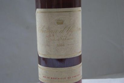 null 1 bouteille de Château Yquem, 1984. (haute épaule,es)