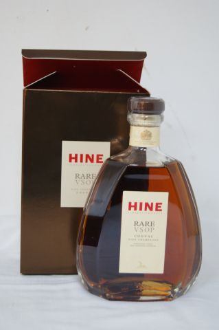 null 1 bouteille de Cognac Hine, Rare, VSOP. 70 cl. Dans son carton.