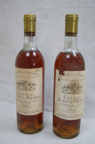 null 2 bouteilles de Sauternes, Château Rabaud-Promis, 1964. (LB, ea)