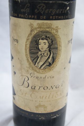 null 4 bouteilles de Saint Emilion, Baronat, Baron Philippe, La Bergerie, 1970. (ea,...