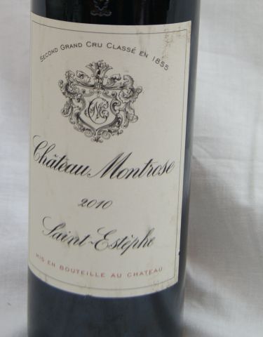 null 1 bouteille de Saint Estèphe, "Château de Montrose", 2010.