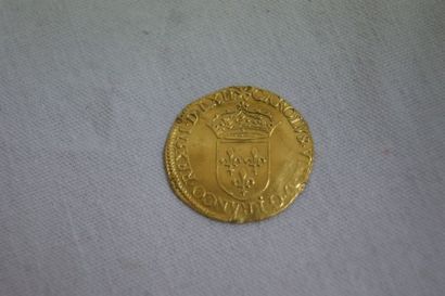 null CHARLES X Ecu d'or. 1562. Poids : 3,34 g (usure, accidents)