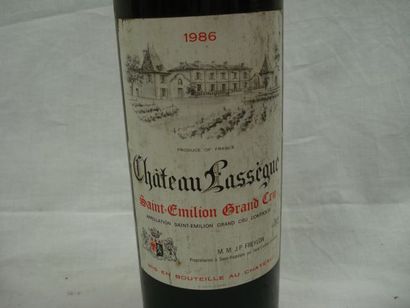 null Lot de 3 bouteilles : 1 de Château Lassegue, Saint Emilion Grand Cru, 1986 /...