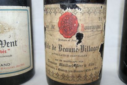 null Lot de 6 bouteilles : 1 de Beaujolais Rosé 1985
1 de Juliènas, Domaine des Journets...