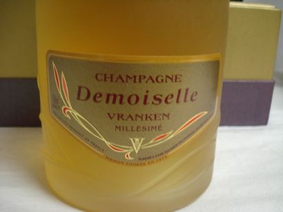 null Lot de deux bouteilles de champagne: Joseph Perrier 2004 / Vranken cuvée demoiselle...