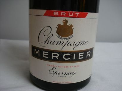 null 1 bouteille de champagne Mercier , 1961 .Nb