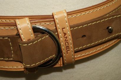 null LANCEL Ceinture en cuir. Long.: 85 cm Etat neuf.