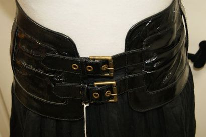 null Lot de vêtements pour femme comprenant une ceinture en simili cuir (Nathalie...