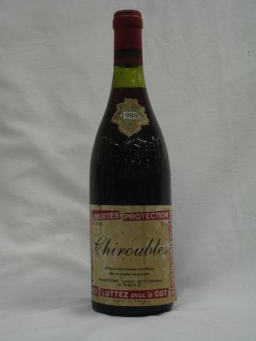 null 1 bouteille de Chiroubles, Bernard Pichet, 1988. Bouteille estampée CGT. (étiquette...