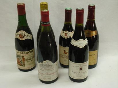 null Lot de 6 bouteilles de Bourgogne : 1 Mâcon blanc sans milllésime (B, es), 1...
