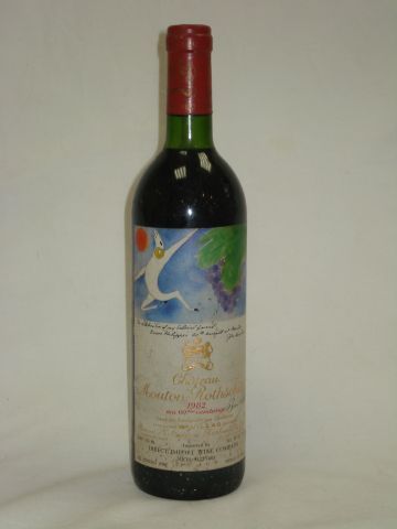 null 1 bouteille de Pauillac, Mouton Rothschild, 1982 (etls, LB)