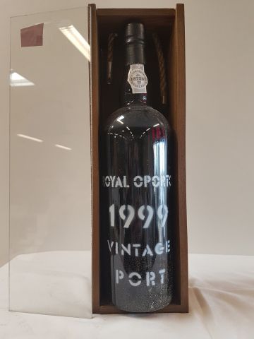 null Coffret Bois d'1 bouteille de Porto Royal Oporto, Vintage 1999