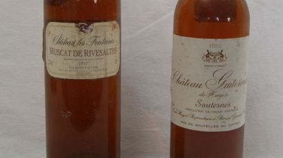 null Lot de 2 bouteilles de vins moelleux : 1 de Sauternes, Château Guiteronde, 1986...