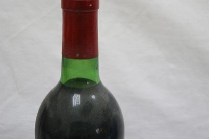 null 1 bouteille de Petrus, 1980 (LB, els)