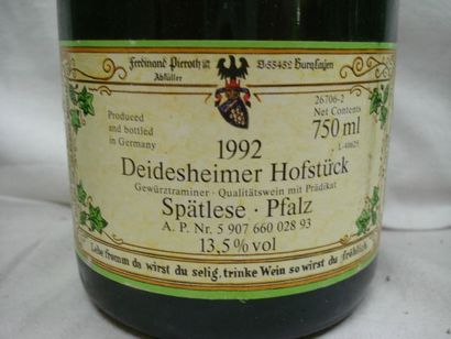 null 3 bouteilles de vin allemand, "Trocken" 1990 et 1992.