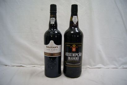 null Lot de 2 bouteilles : Porto Graham's et Madère Assumpçao.
