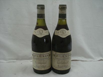 null 2 bouteilles de Juliénas, Rober Sarrau, 1983. (LB)