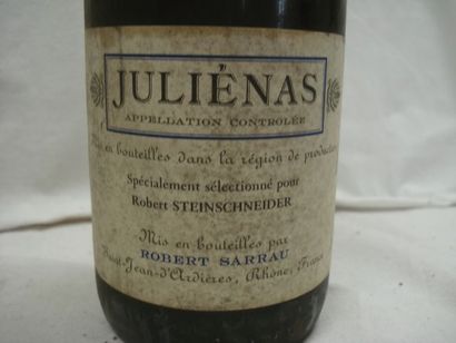 null 2 bouteilles de Juliénas, Rober Sarrau, 1983. (LB)