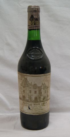 null 1 bouteille de Château Haut Brion, 1974 (elsa)