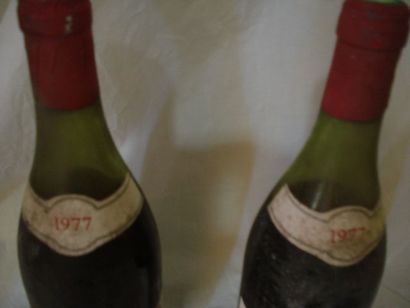 null 2 bouteilles de Savigny Godeaux, domaine Seguin, 1977 (es, B)