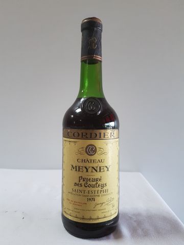 null 1 bouteille de St Estèphe, Château Meyney, Cordier, Prieuré de couleys, 1974...