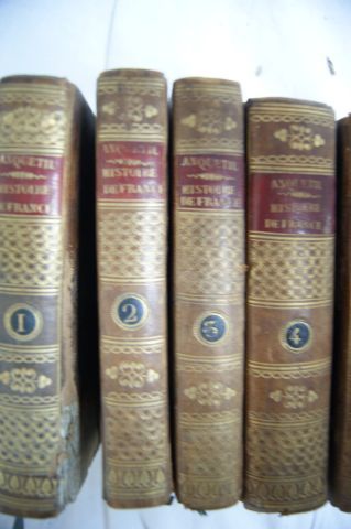 null ANQUETIL Lot d'ouvrages : "Le Précis de l'Histoire universelle" Paris, Théodore...
