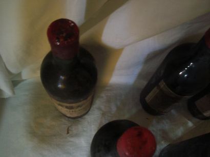 null 7 bouteilles de Saint Emilion, Margerand et Blonde. Circa 1950 (?). (esa, niveaux...