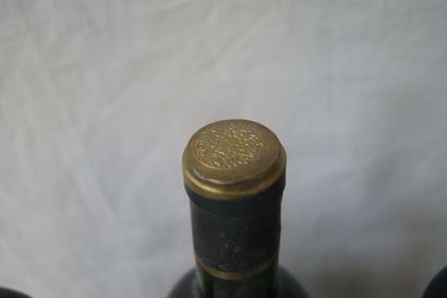 null 4 bouteilles de Saint-Emilion, Château Haut-Bardoullet, 1967 (esa,B)