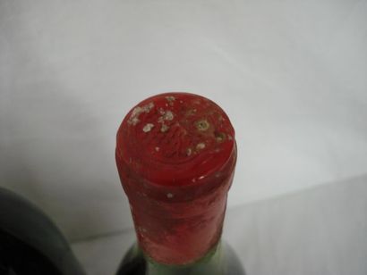 null Lot de 6 bouteilles de vin : Beaune 1er Cru Confrérie des chevalier du taste-vin...