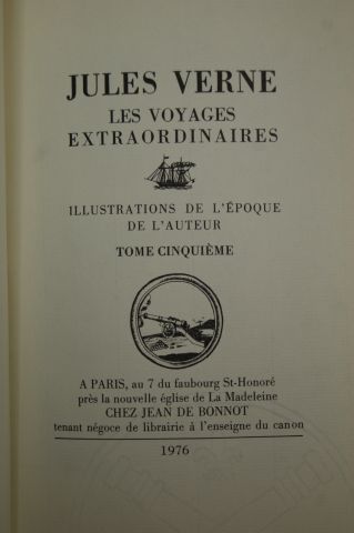 null Jules VERNE "Les Voyages extraordinaires" 32 volumes. Jean de Bonnot, 1979.