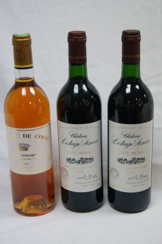 null Lot de vins de 1989, comprenant 2 bouteilles de Haut Médoc Château Lestage Simon...