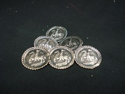 null Lot de 6 boutons militaires.