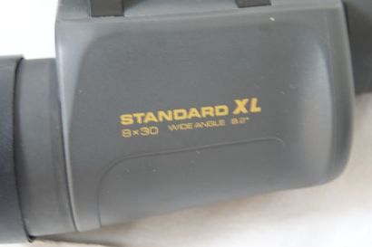 null MINOLTA paire de jumelle "standard XL 8x30" dans leur etui on y join une paire...