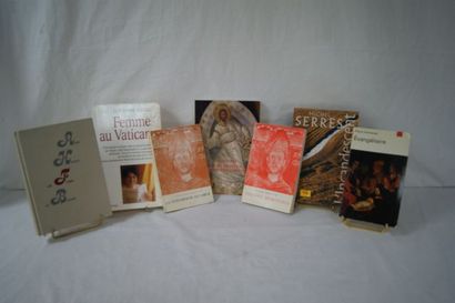 null Lot de livres sur le thème de la Religion.