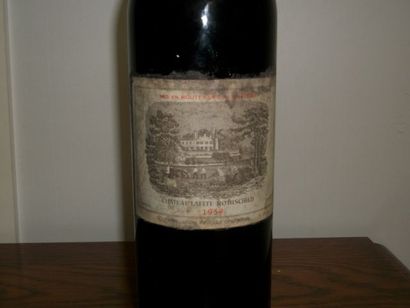 null 1 bouteille de Pauillac, Lafite Rothschild, 1959. (niveau bas)