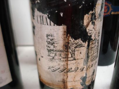 null Lot de 6 bouteilles de vin rouge : Château de May 1988, Château Les Barails...