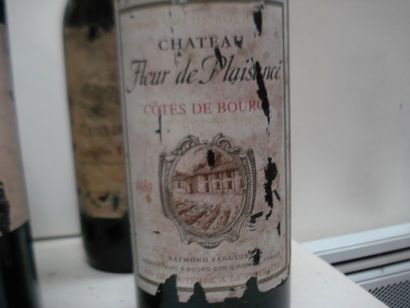 null Lot de 6 bouteilles de vin rouge : Château Saint Pierre 1994 (esa, B), Château...