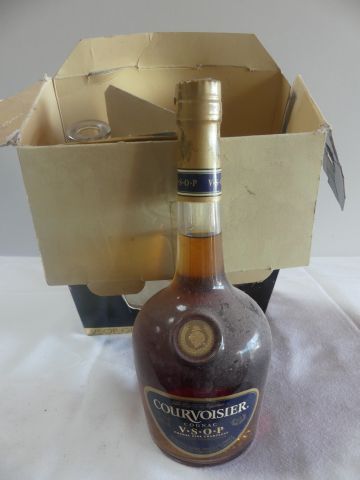 null Vieille bouteille de Cognac VSOP, Courvoisier, Le Cognac de napoléon, Cognac...