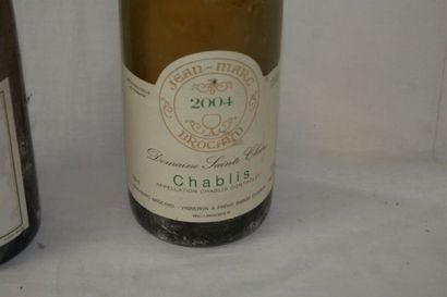 null Lot de 2 bouteilles de Chablis, 1995 et 2004.