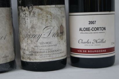 null Lot de 4 bouteilles de Bourgogne : 2 de Aloxe Corton 2007 (Novellat), 1 de Clos...