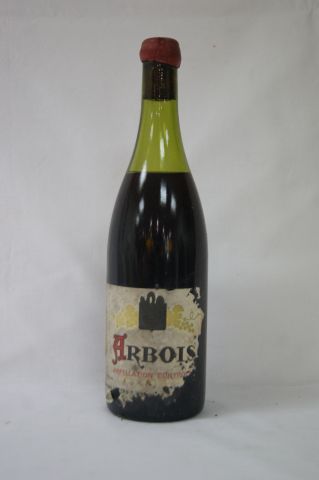 null 1 bouteille de Arbois, 1986 (?). (ea, TB)