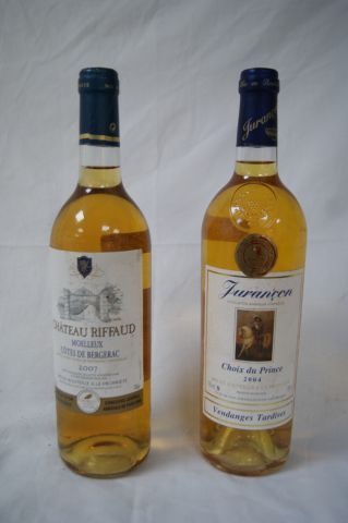 null Lot de 2 bouteilles de vins blancs moelleux : Jurançon 2004 et Bergerac 200...