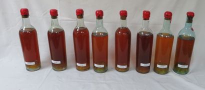 null 8 bouteilles de Sauternes, années 50/60 (B, dépôt)