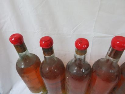 null 11 bouteilles de Bordeaux liquoreux (Sauternes ?), années 70