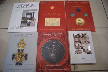 null Lot de 5 catalogues de vente, thème : horlogerie, numismatique et médaille de...